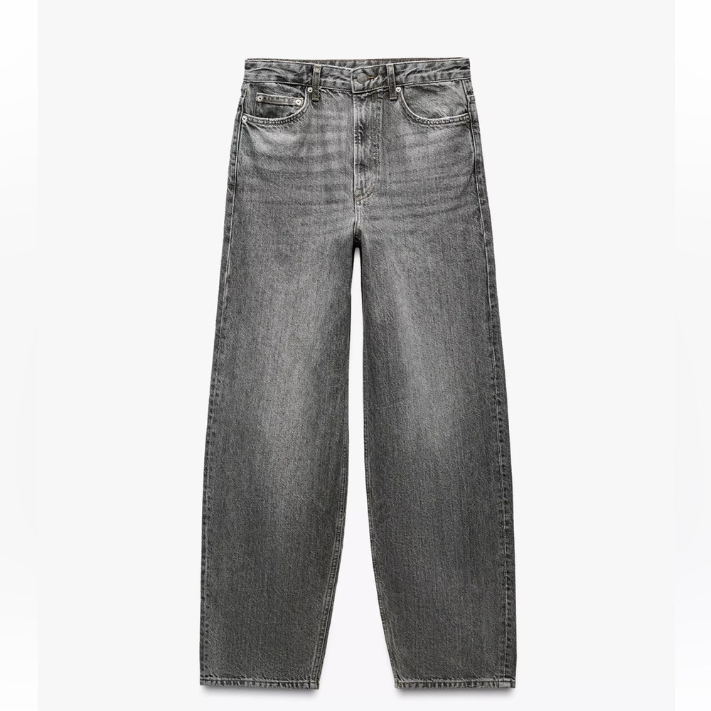 Zara ! Stylish Gray Wide-Leg Jeans! NWT